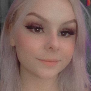 Meet your Posher, Arina